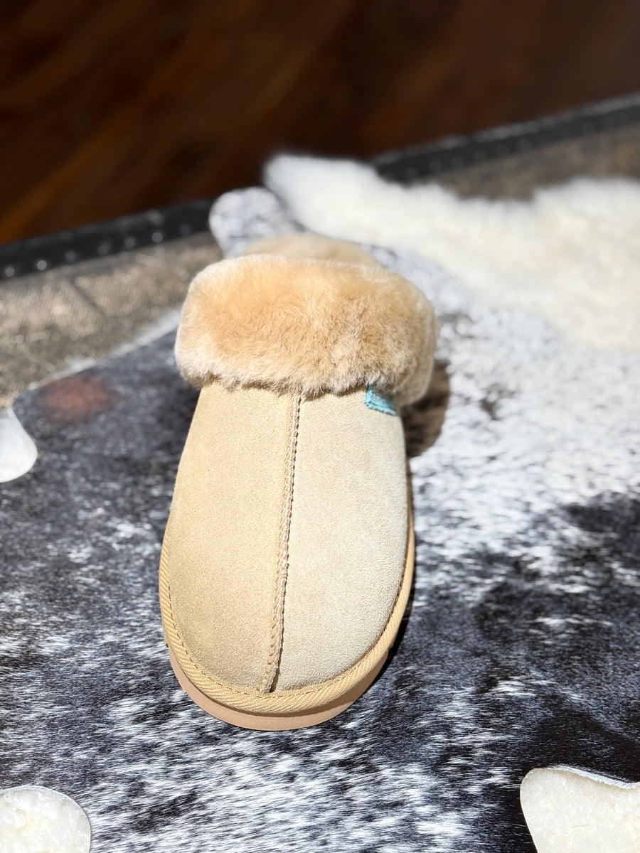 slippers
